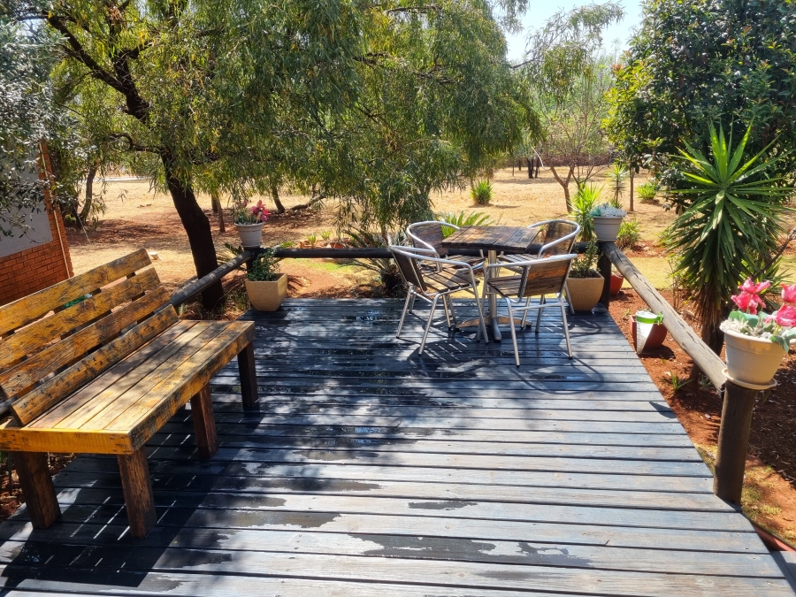 3 Bedroom Property for Sale in Buffelspoort Eco Estate North West